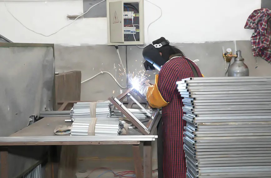 室内に自然を取り入れる：インテリアとしての籐ダイニングセットの魅力